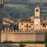 Provincia di Piacenza: galleria fotografica del borgo di Vigoleno