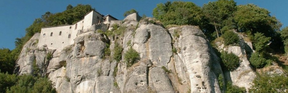 Sentieri toscani di spiritualità: abbazia di Vallombrosa, eremo di Camaldoli, santuario de La Verna