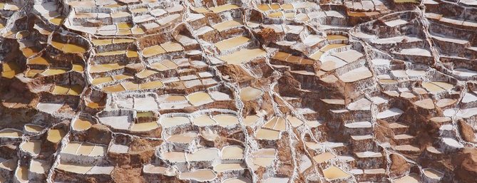 Salineras de Maras: una valle cristallizzata e un quadro cubista